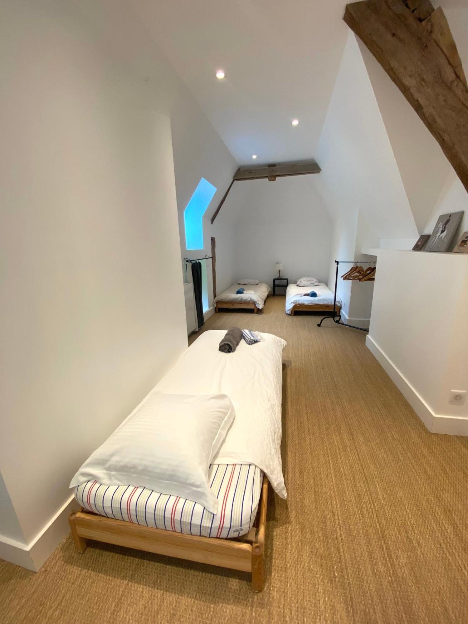 Le Pressoir du Château de Neuville Livarot-Pays-d'Auge Extérieur photo
