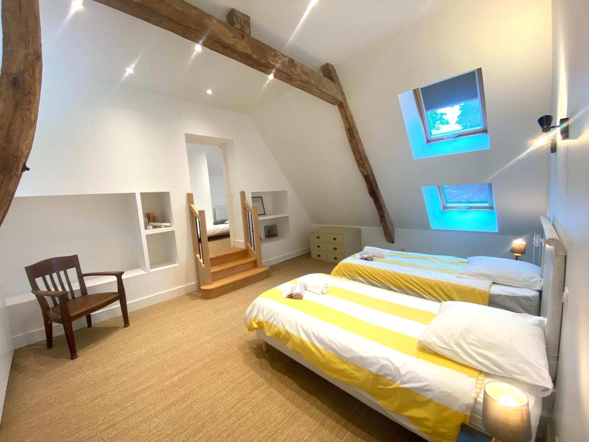 Le Pressoir du Château de Neuville Livarot-Pays-d'Auge Extérieur photo