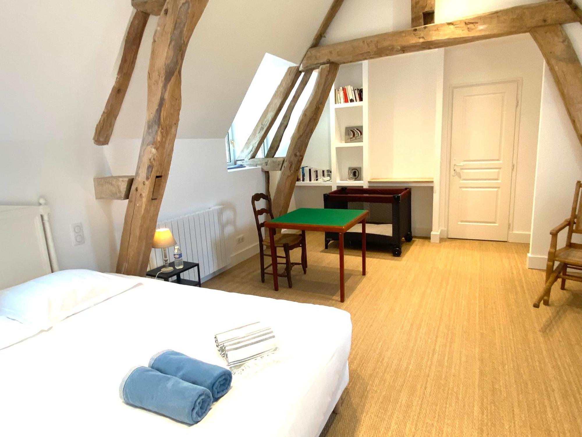 Le Pressoir du Château de Neuville Livarot-Pays-d'Auge Extérieur photo