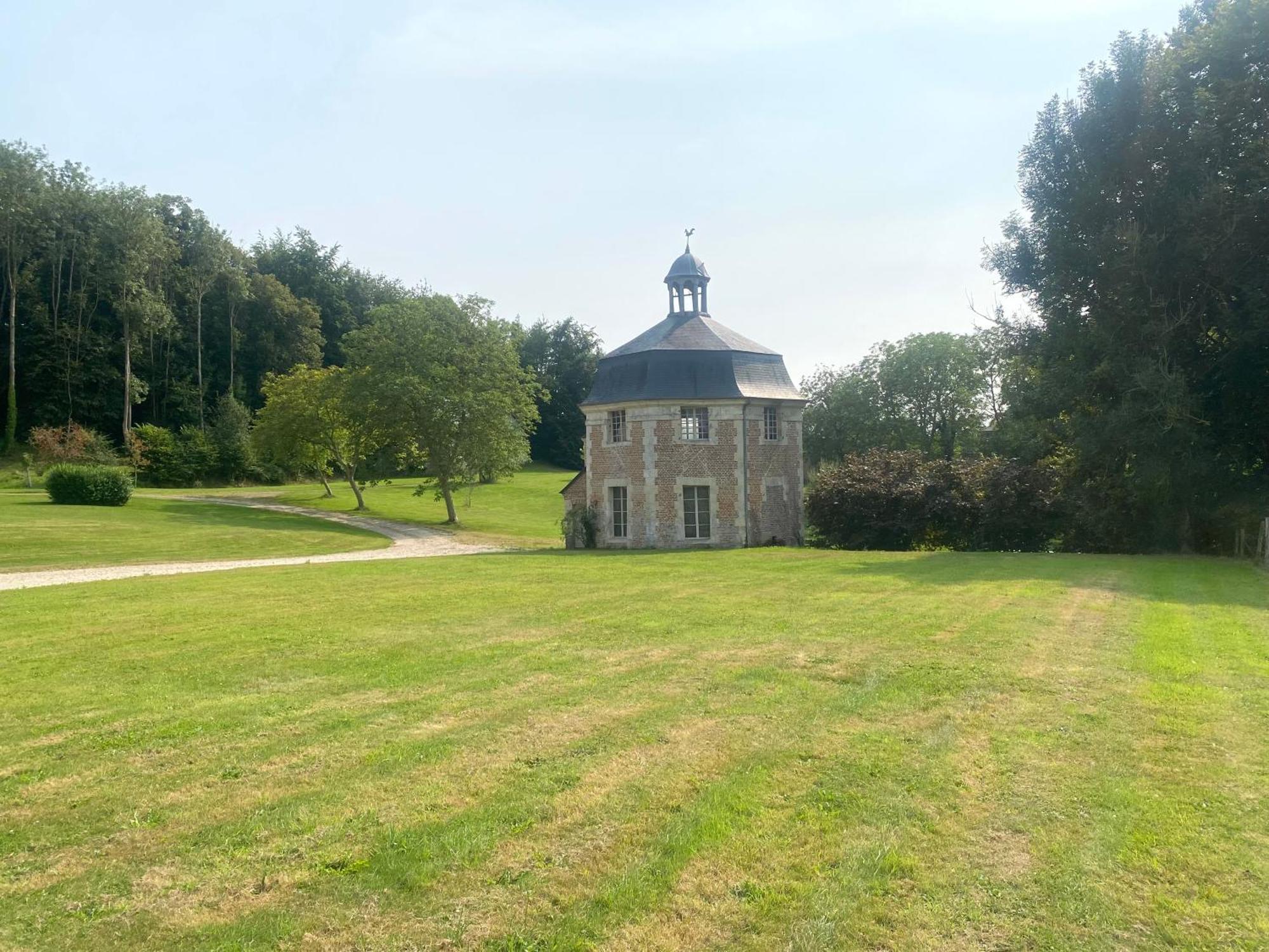 Le Pressoir du Château de Neuville Livarot-Pays-d'Auge Extérieur photo