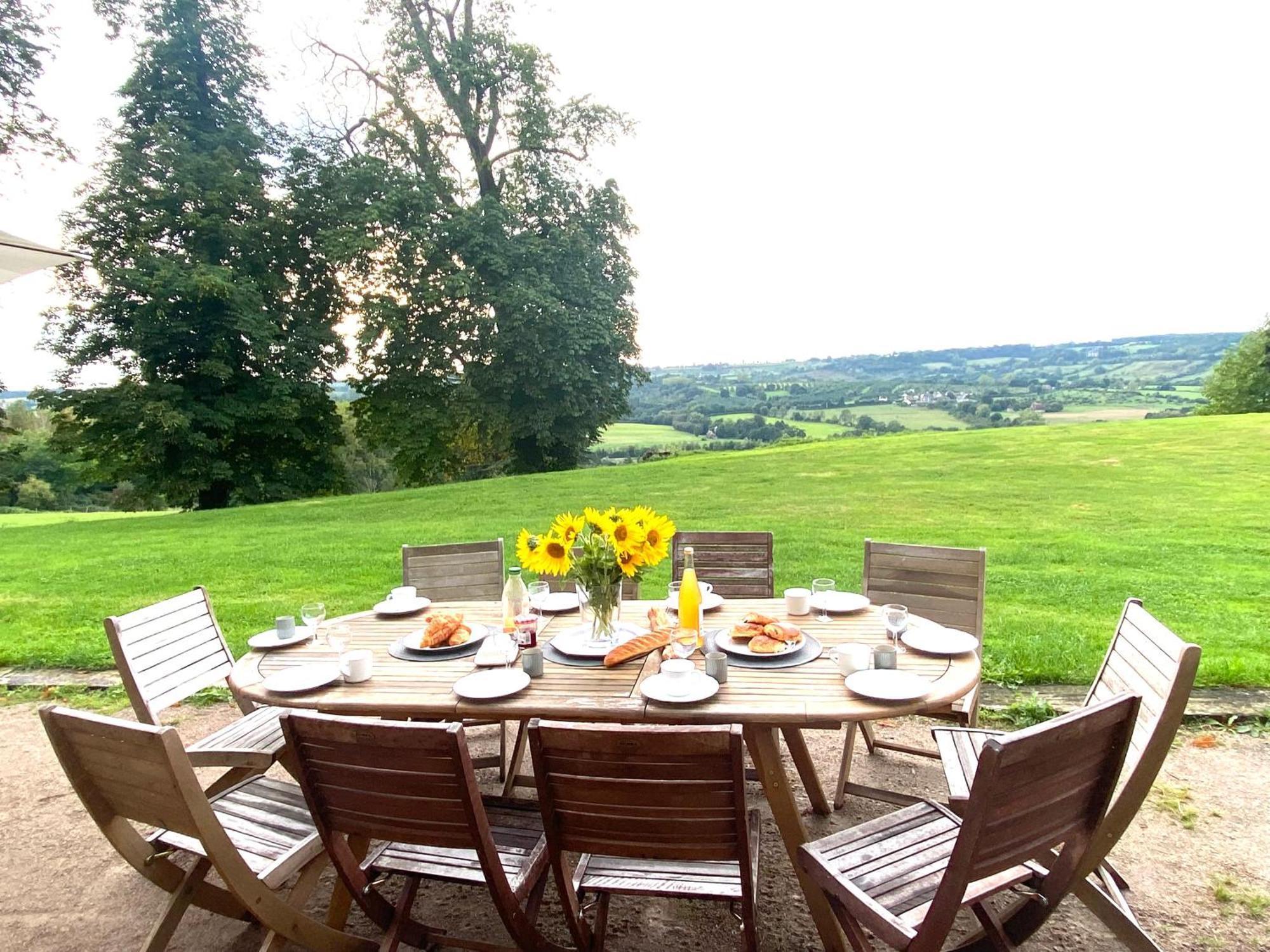 Le Pressoir du Château de Neuville Livarot-Pays-d'Auge Extérieur photo